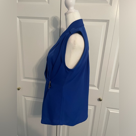 Ann Taylor Sleeveless Criss Cross Front Blouse - Picture 3 of 5